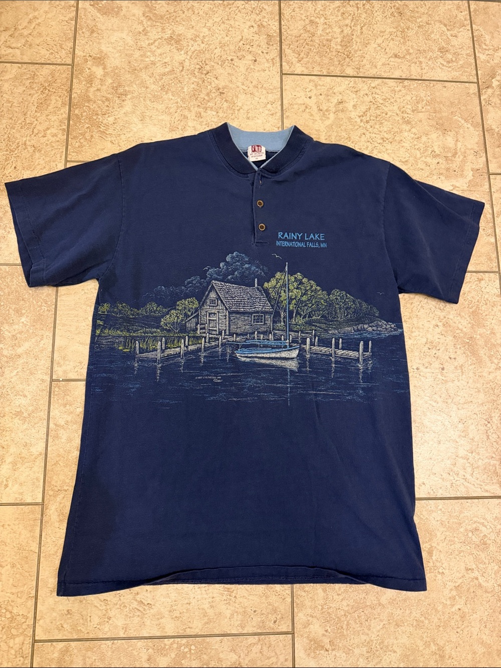 Vintage wrap around  men’s nature shirt size XL